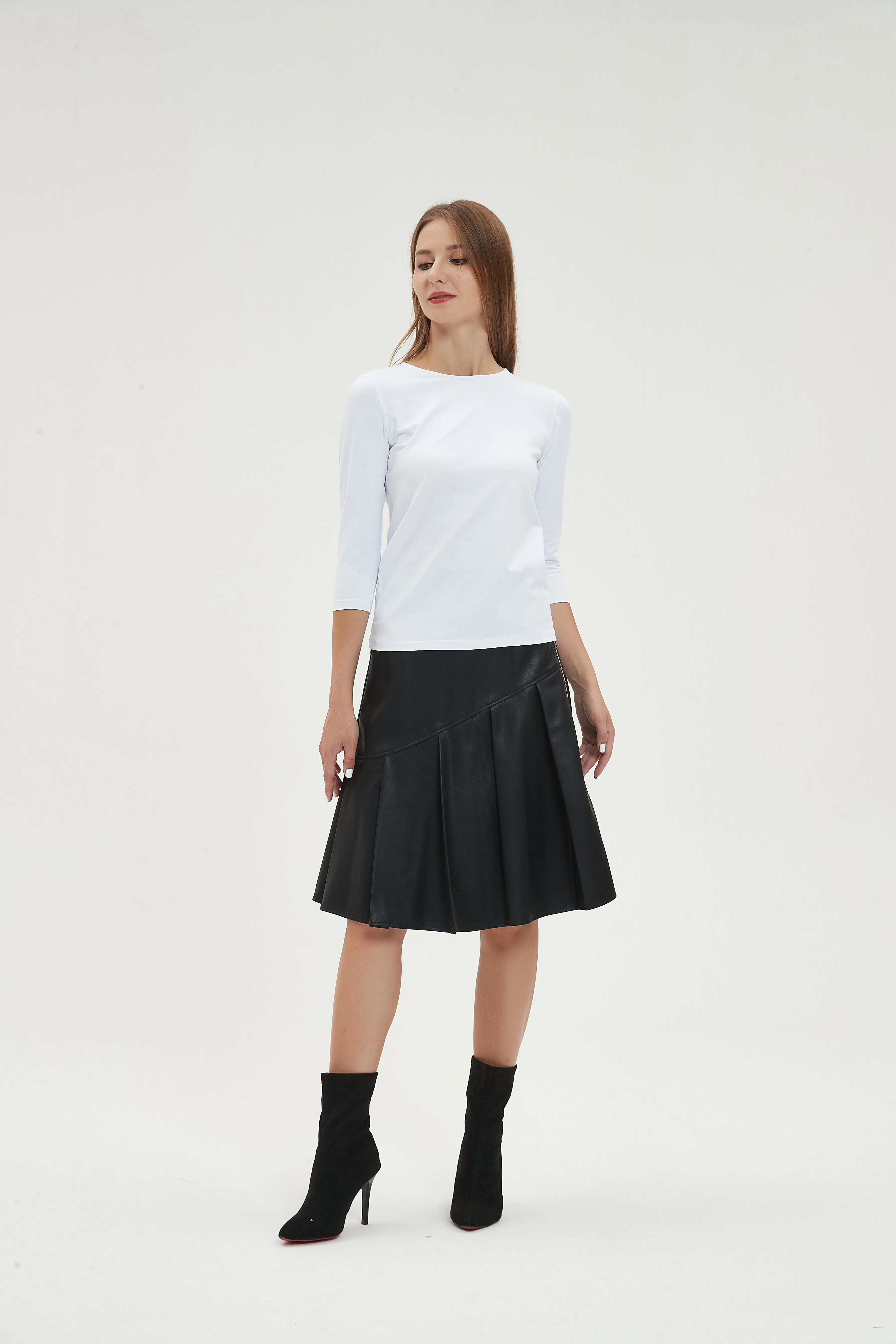 HALF PLEAT SKIRT byMM - BLACK LEATHER