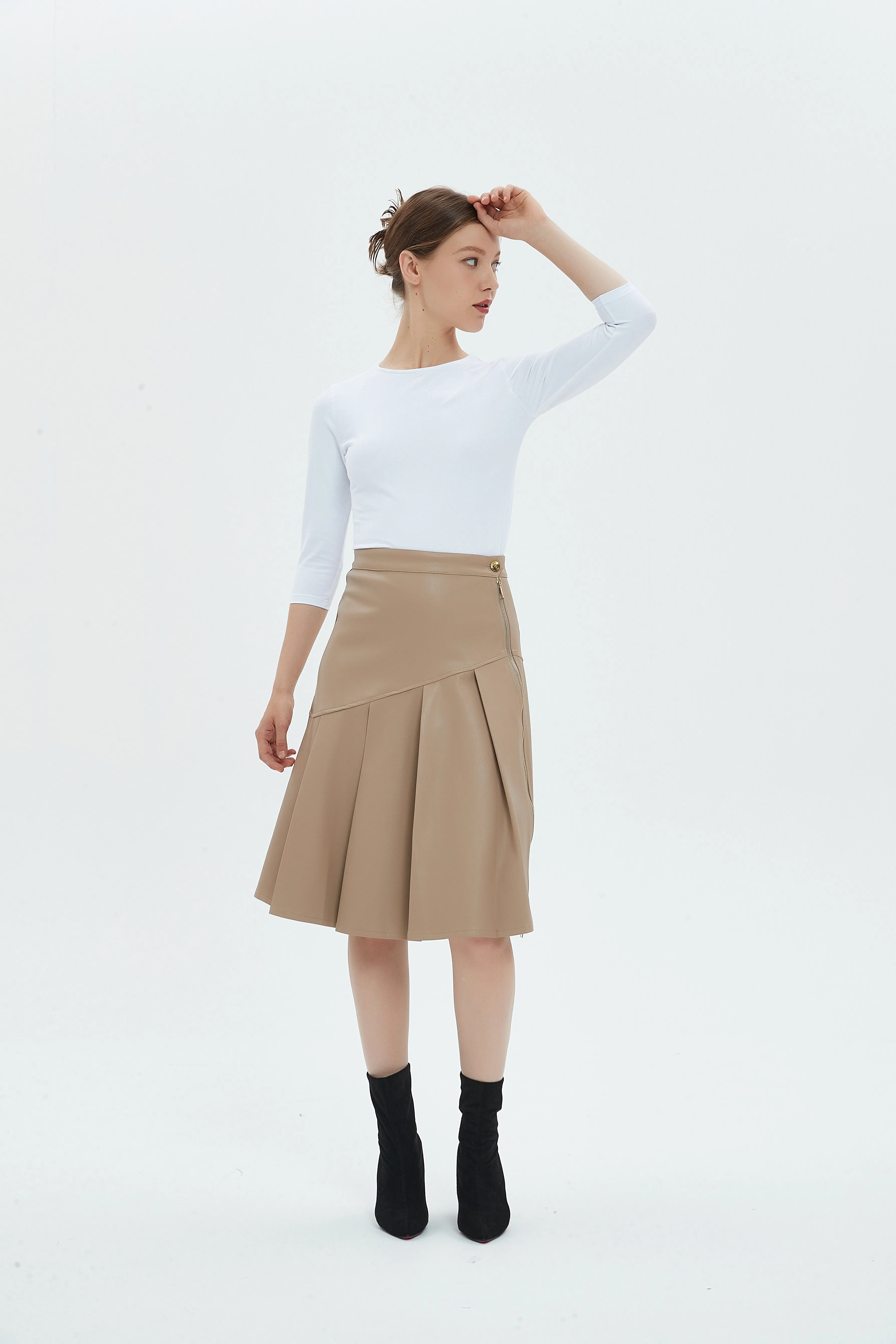 HALF PLEAT SKIRT byMM - LIGHT TAN LEATHER